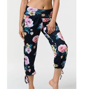 Onzie Hot Yoga Pants